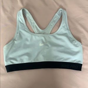 Nike Pro Sports Bra
